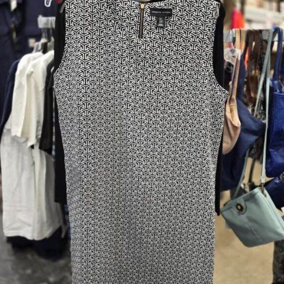 Women's Adrienne Vittadini Black & White Geometric Polyester SS Dress Size 6 - Picture 1 of 3